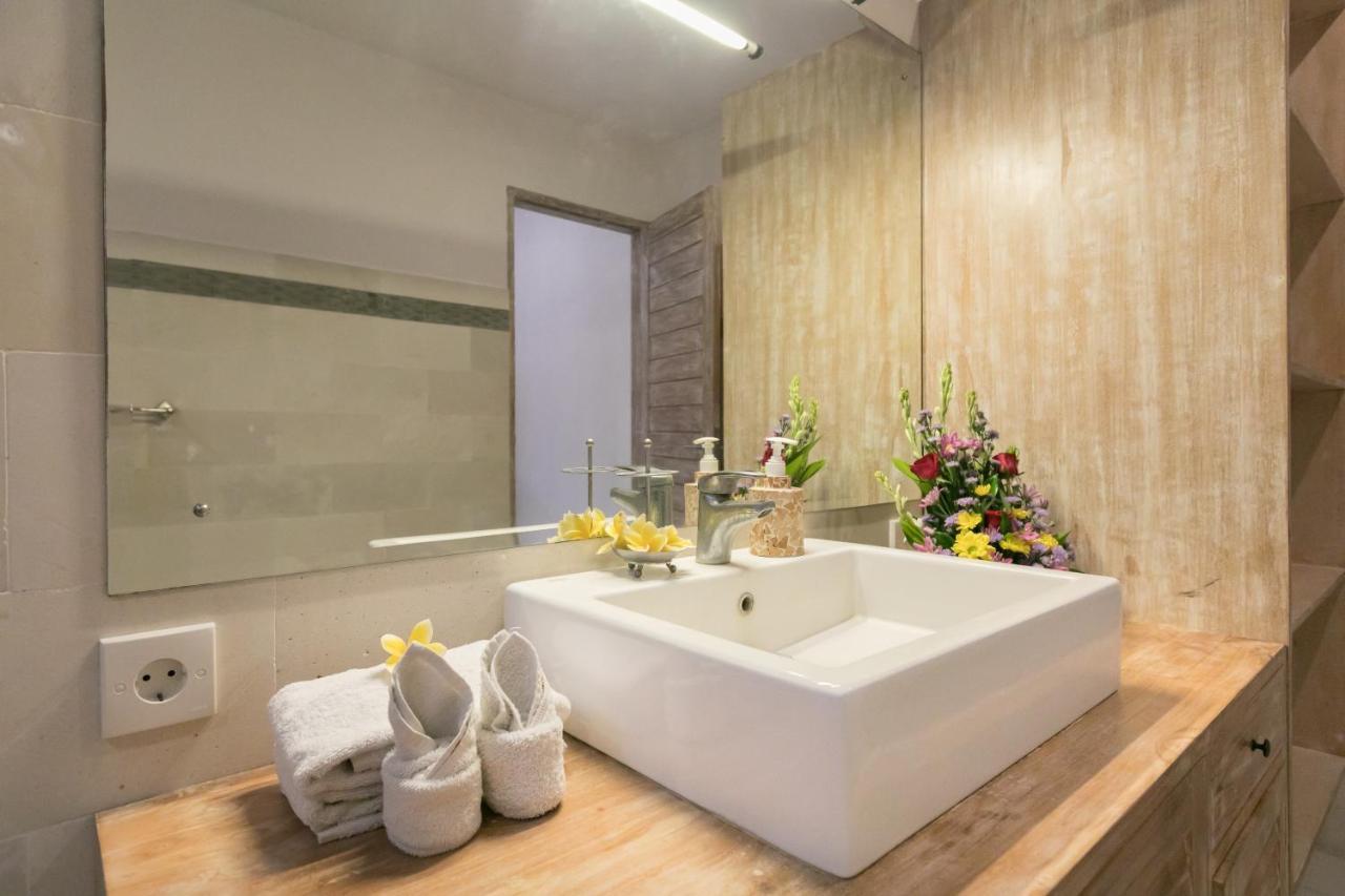 Villa Briana Seminyak By Villas R Us מראה חיצוני תמונה