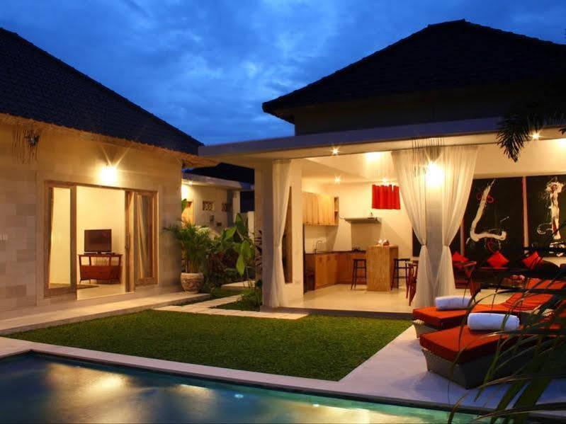 Villa Briana Seminyak By Villas R Us מראה חיצוני תמונה