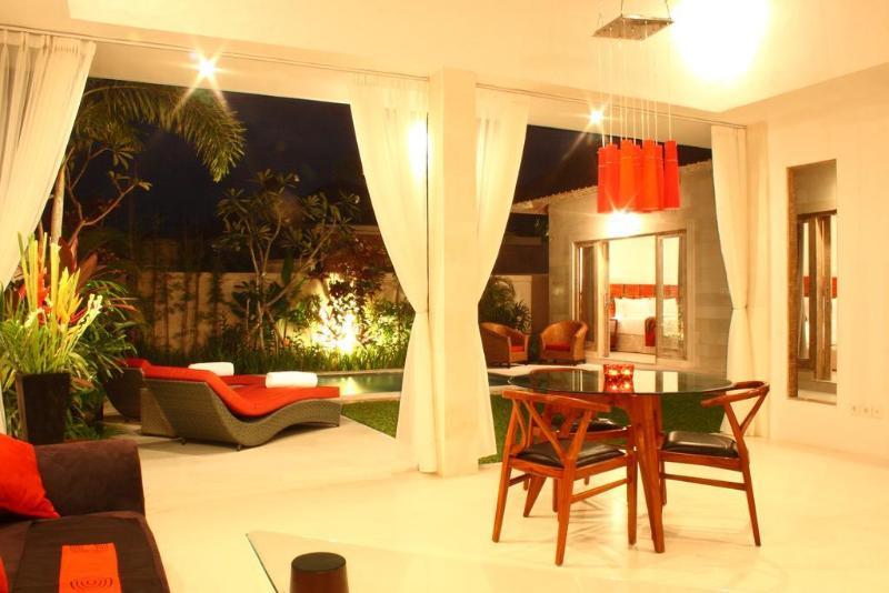 Villa Briana Seminyak By Villas R Us מראה חיצוני תמונה