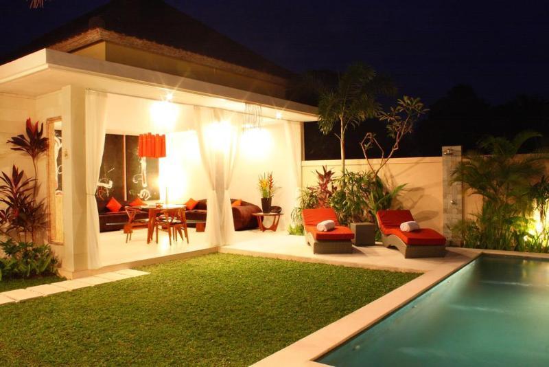 Villa Briana Seminyak By Villas R Us מראה חיצוני תמונה